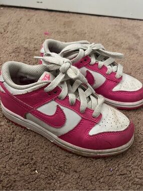 Nike Kids White and Pink Low-Top Sneakers